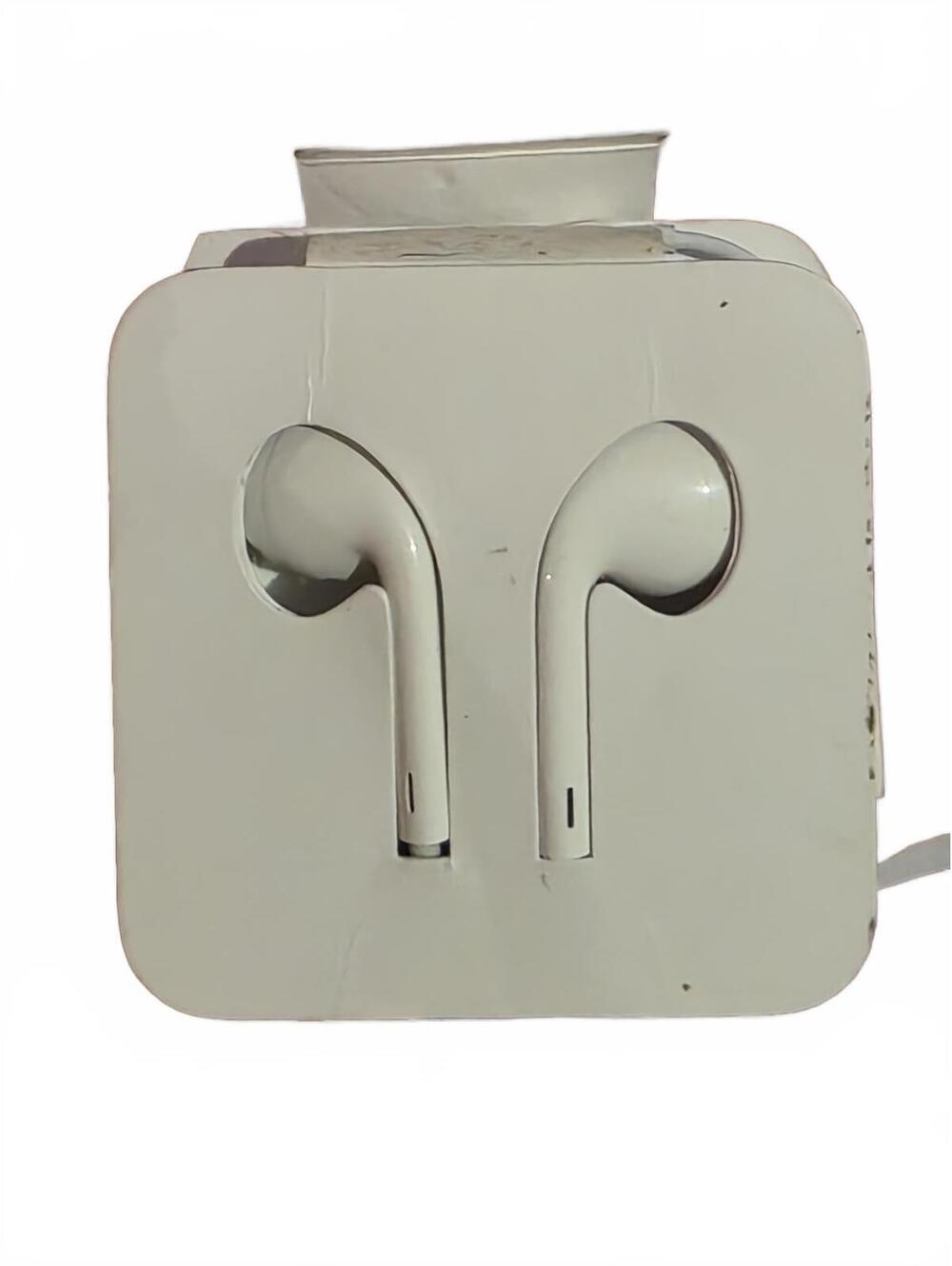 Apple EarPods with Lightning Connector